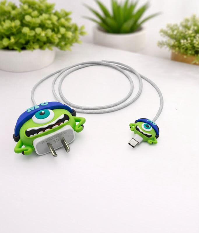 Protector Mike Wazowski University Para Cargador